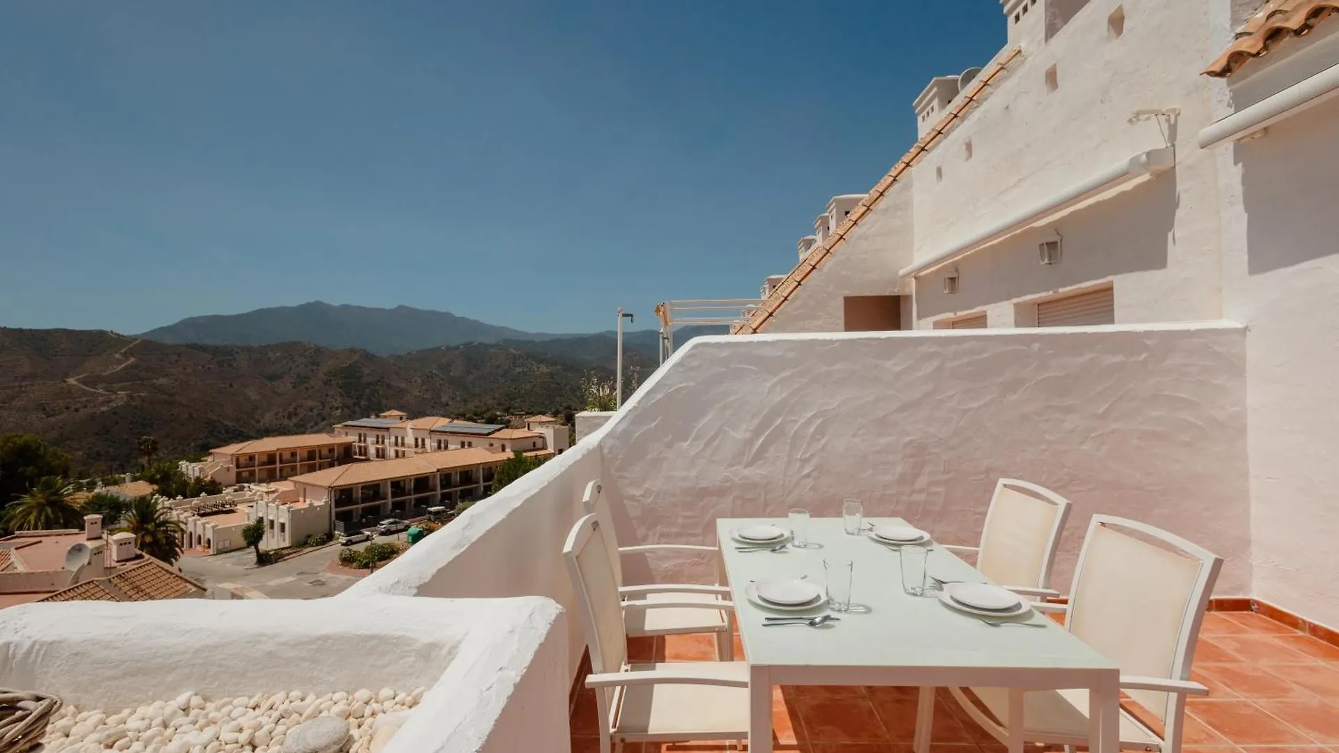 Modern Sea & Lake View Penthouse With Private Jacuzzi - 8 Min To Puente Romano Истан Испания