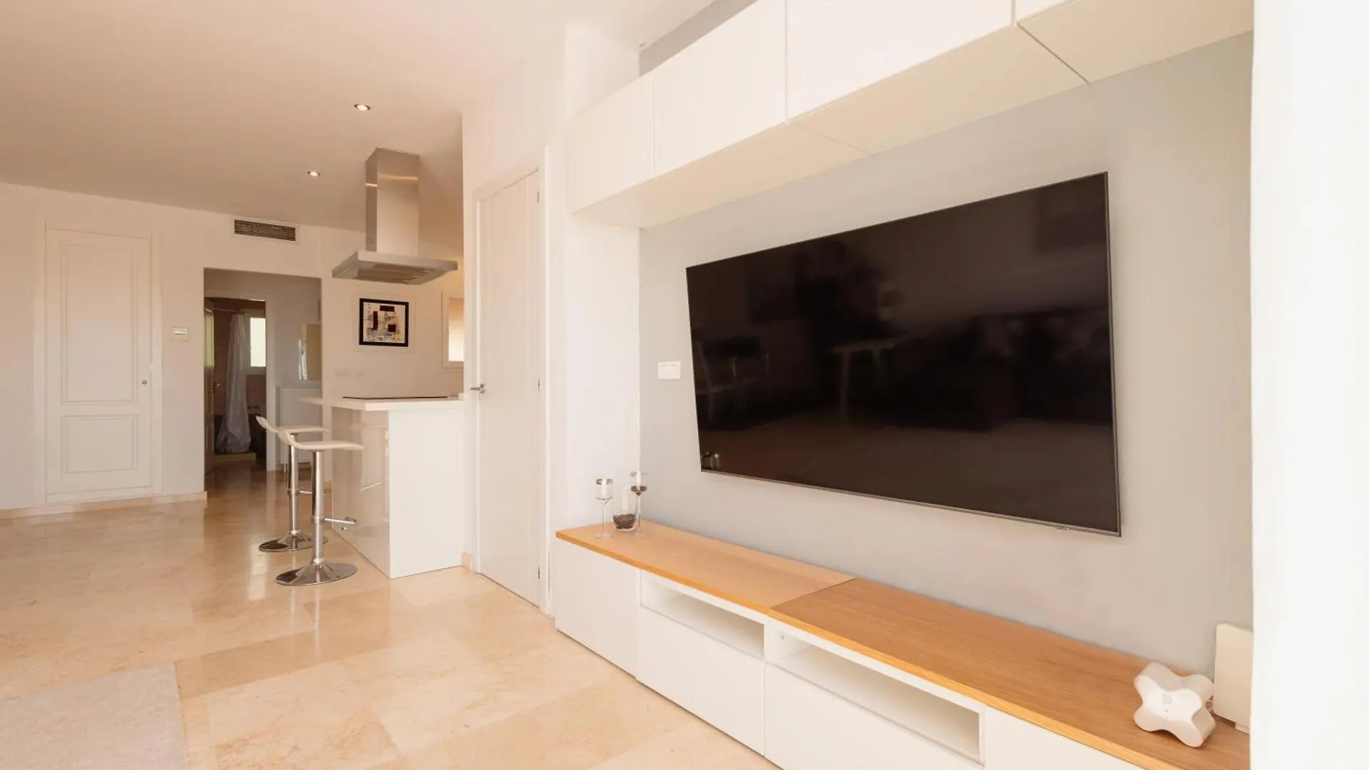 Modern Sea & Lake View Penthouse With Private Jacuzzi - 8 Min To Puente Romano Истан Апартаменты