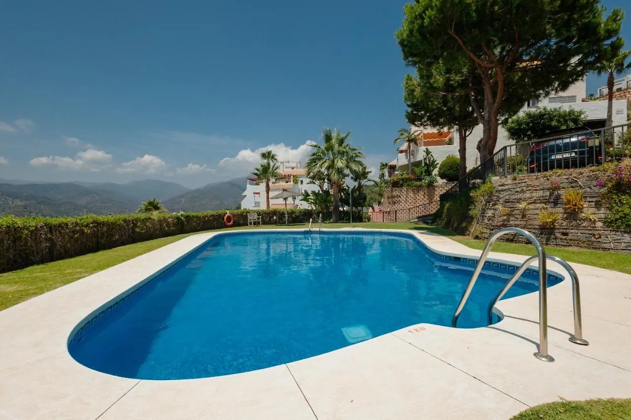 Modern Sea & Lake View Penthouse With Private Jacuzzi - 8 Min To Puente Romano Истан 0*,  Испания